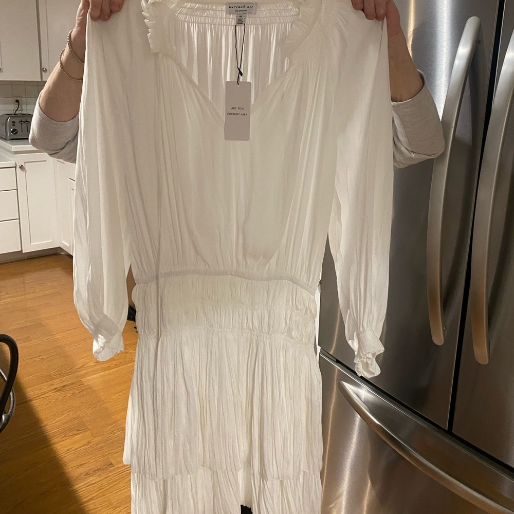 White XS CURRENT AIR DRESS. NEW WITH TAGS NEVER WORN. JUST BOUGHT